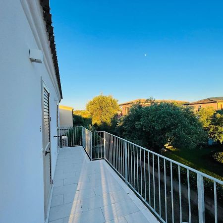 Chrisso Rooms Affittacamere San Teodoro  Exterior foto