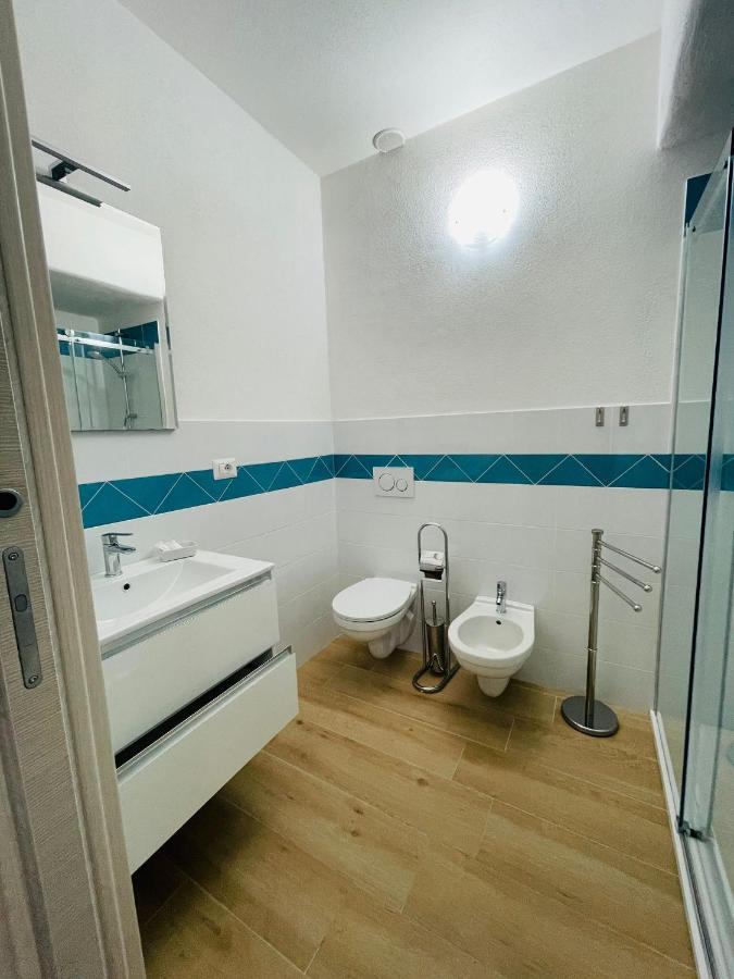 Chrisso Rooms Affittacamere San Teodoro  Exterior foto