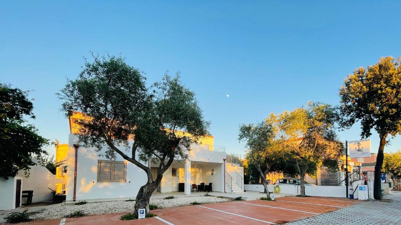 Chrisso Rooms Affittacamere San Teodoro  Exterior foto