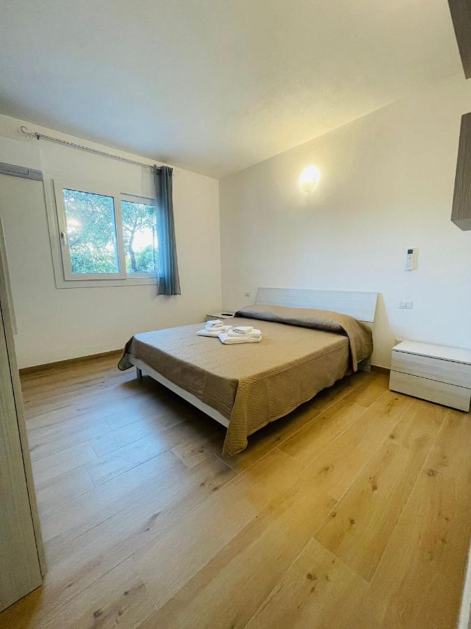 Chrisso Rooms Affittacamere San Teodoro  Exterior foto