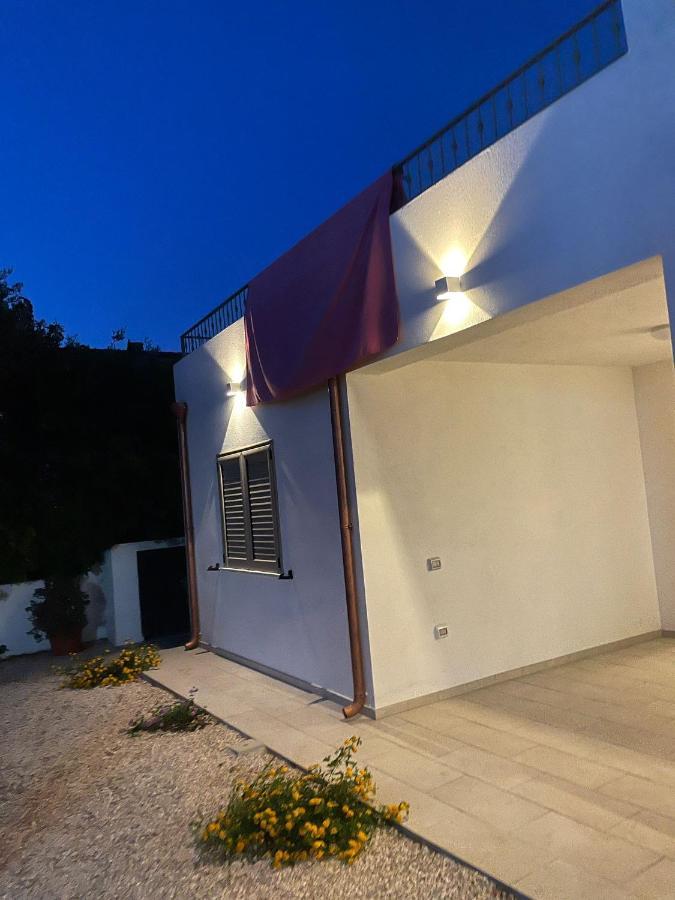 Chrisso Rooms Affittacamere San Teodoro  Exterior foto