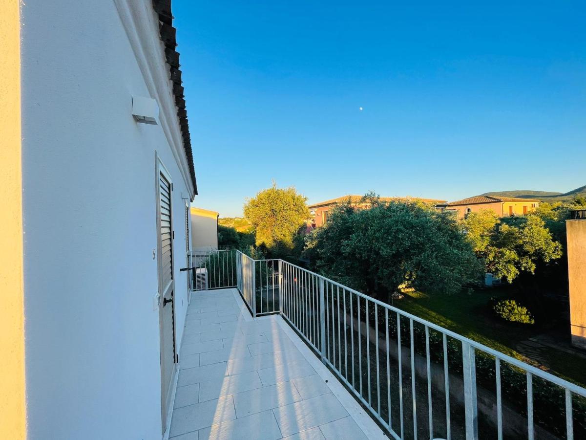 Chrisso Rooms Affittacamere San Teodoro  Exterior foto